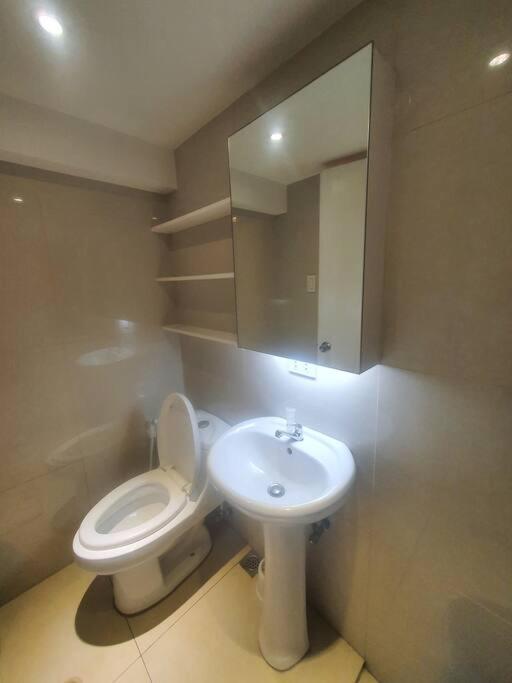 Bgc Taguig Cozy 2 Bedroom Loft, With Stunning Bgc Skyline View! Manila Zewnętrze zdjęcie